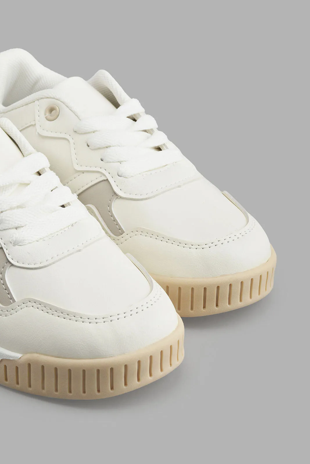 Cream Ribbed Sneaker