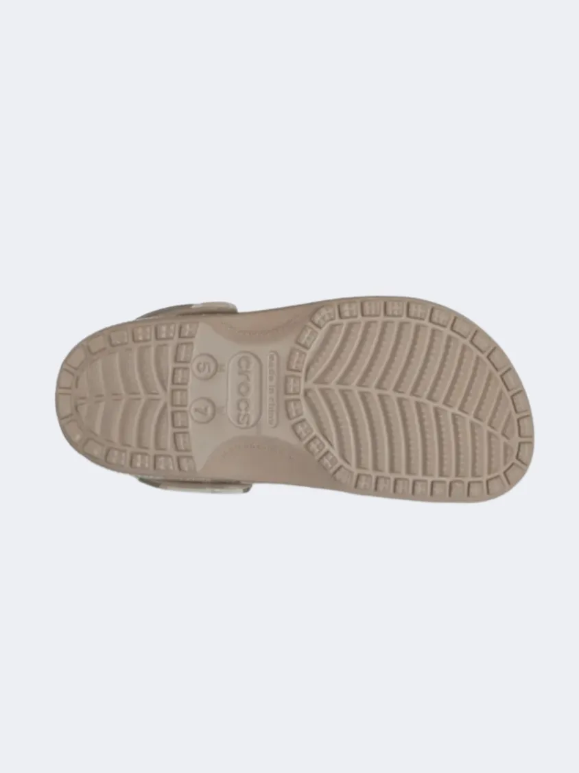 Crocs Classic Printed Unisex Lifestyle Slippers Chai/Tan
