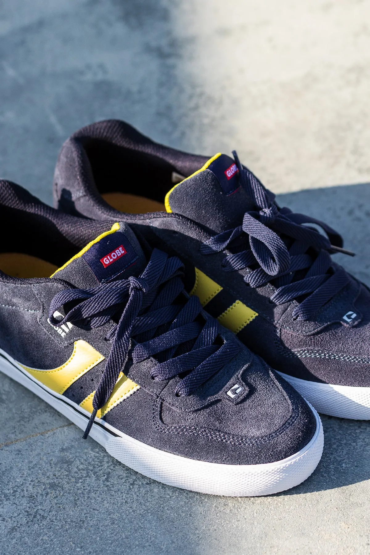 Encore-2 - Navy/Pale Yellow - Shoes