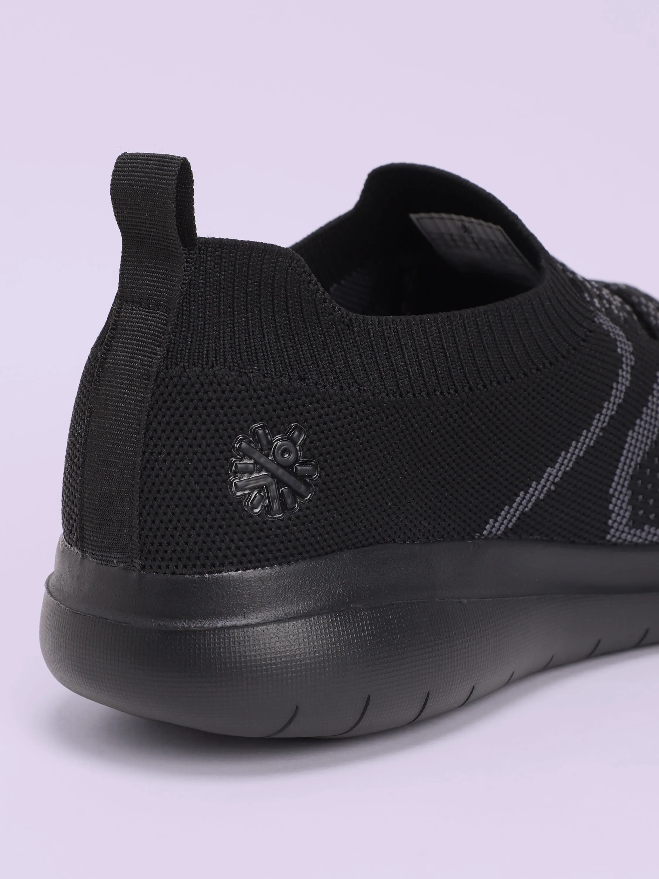 EZ  Pace Men's Walking Shoes - Black