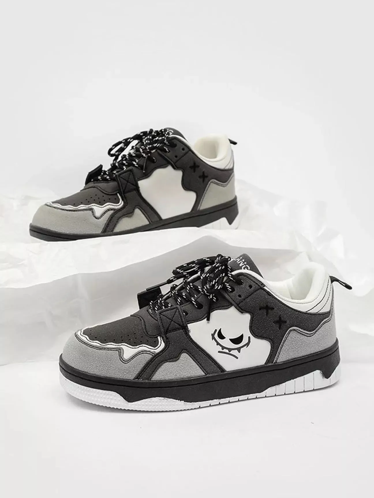 Niceprimes Stylish and Multi-functional Athletic Skate Shoes