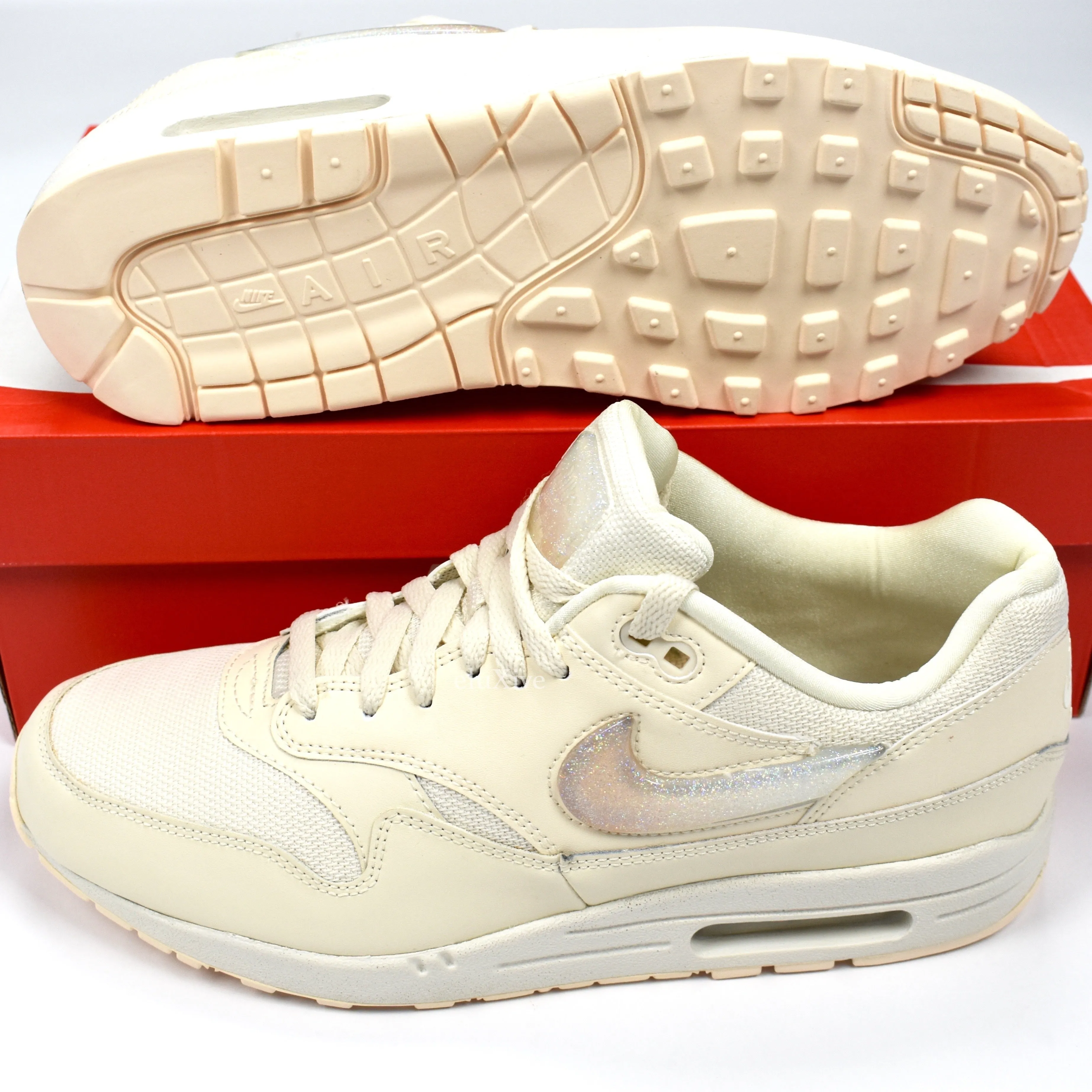 Nike - Air Max 1 JP 'Jelly Swoosh'