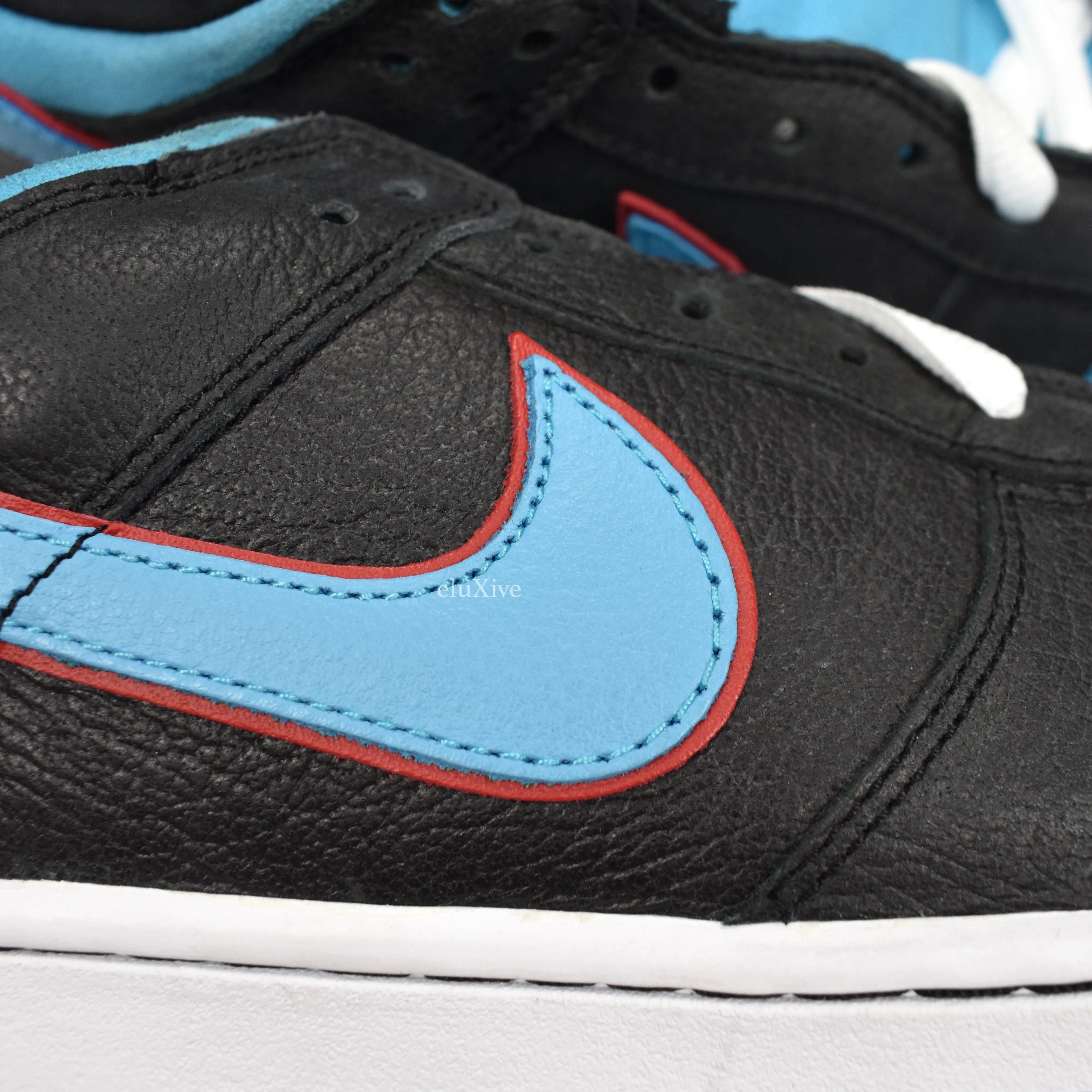 Nike - Dunk Low Premium SB 'Angels & Demons'