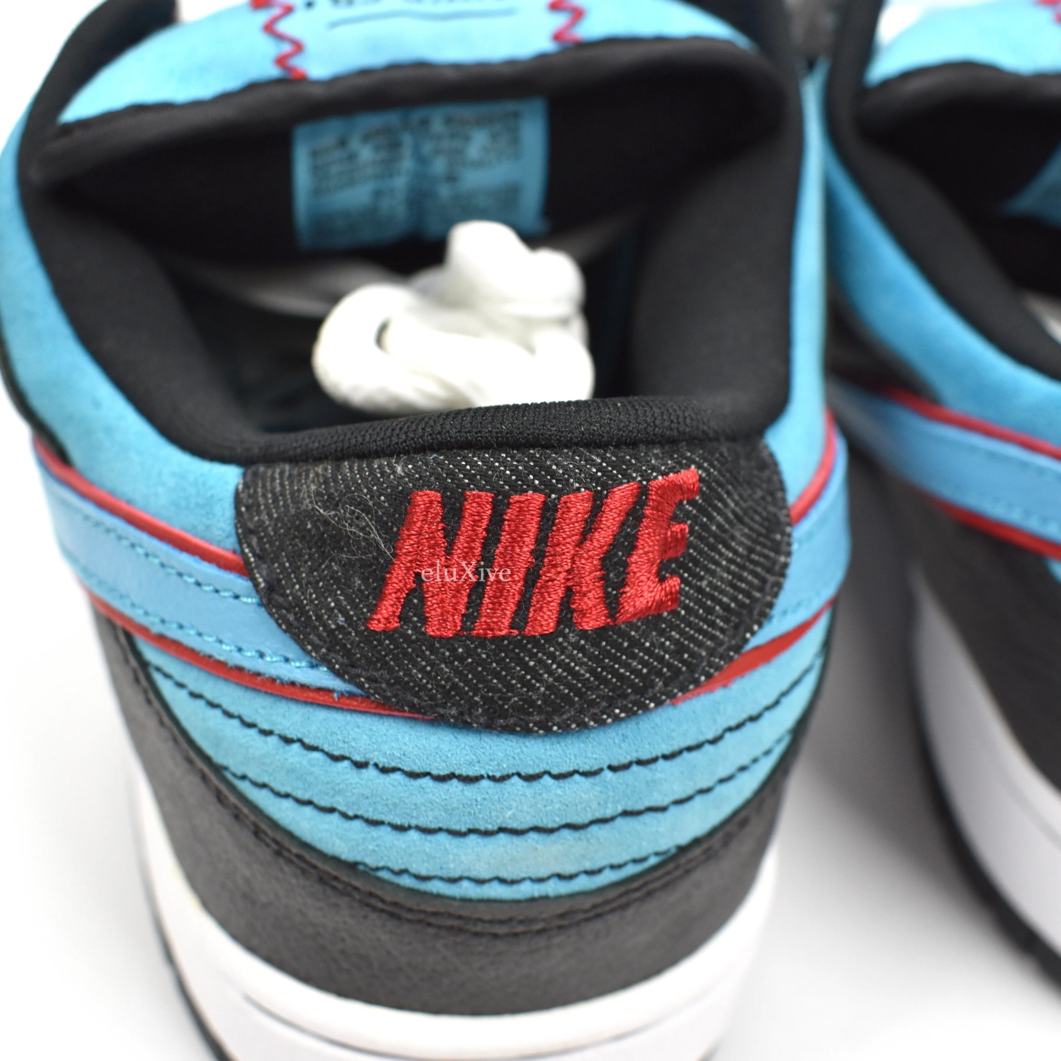 Nike - Dunk Low Premium SB 'Angels & Demons'