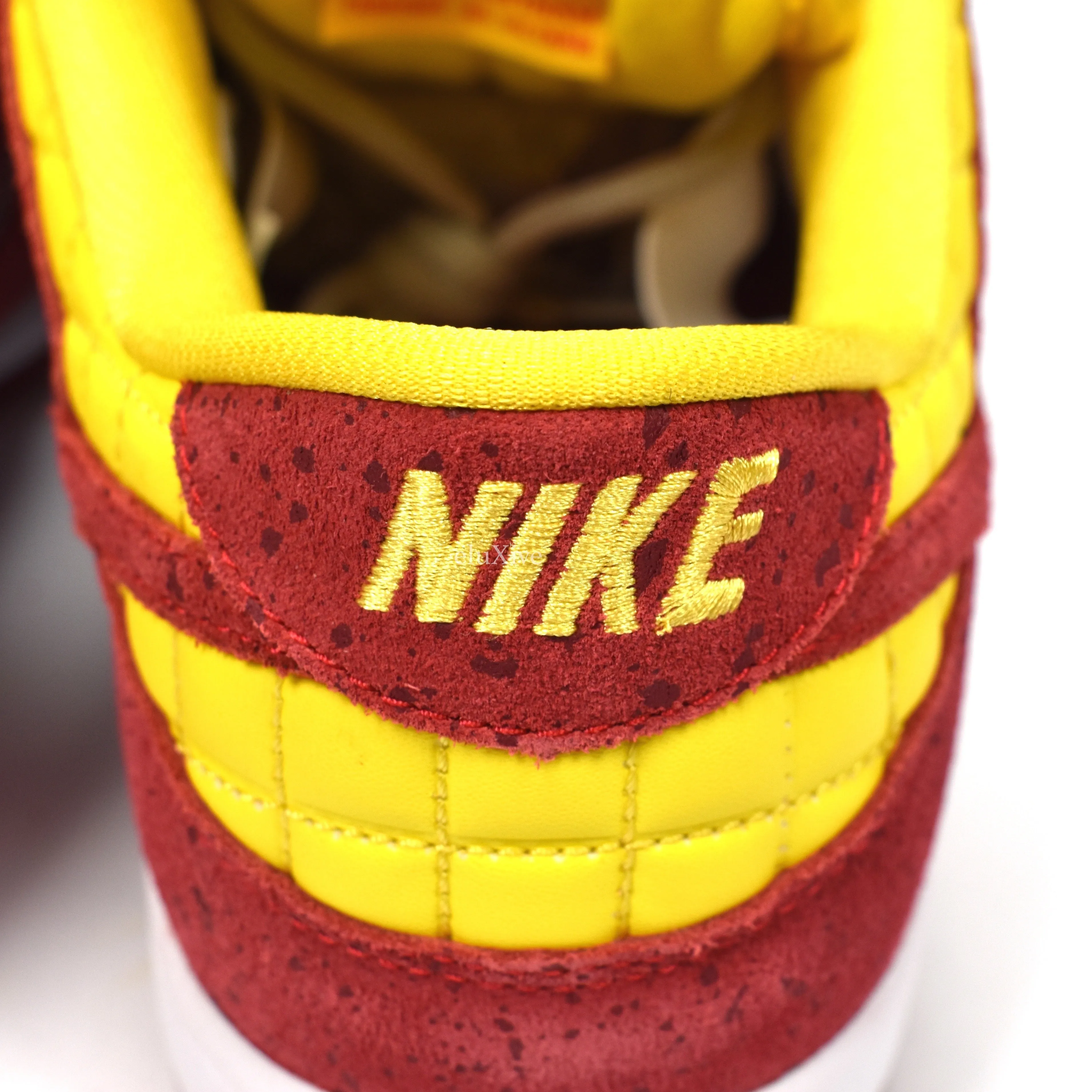 Nike - Dunk Low Premium SB QS 'Crawfish'