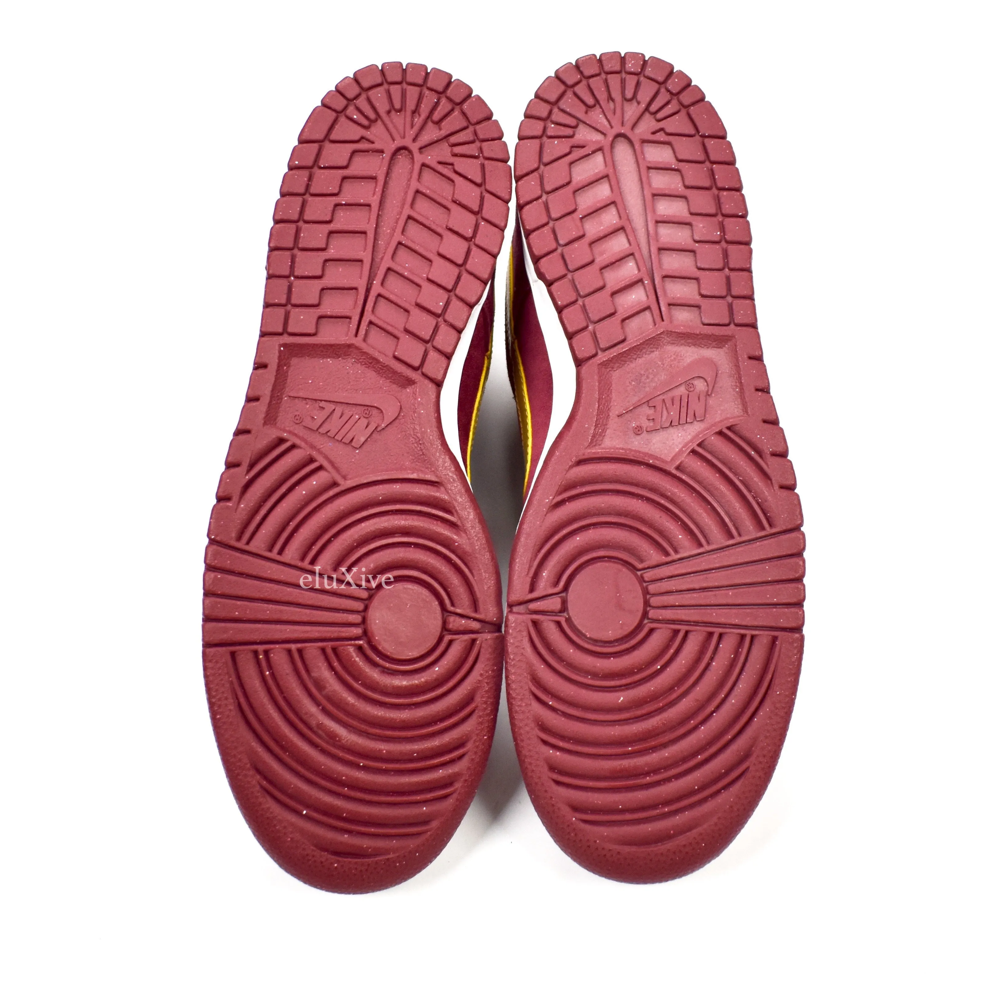 Nike - Dunk Low Pro SB 'Anchorman'