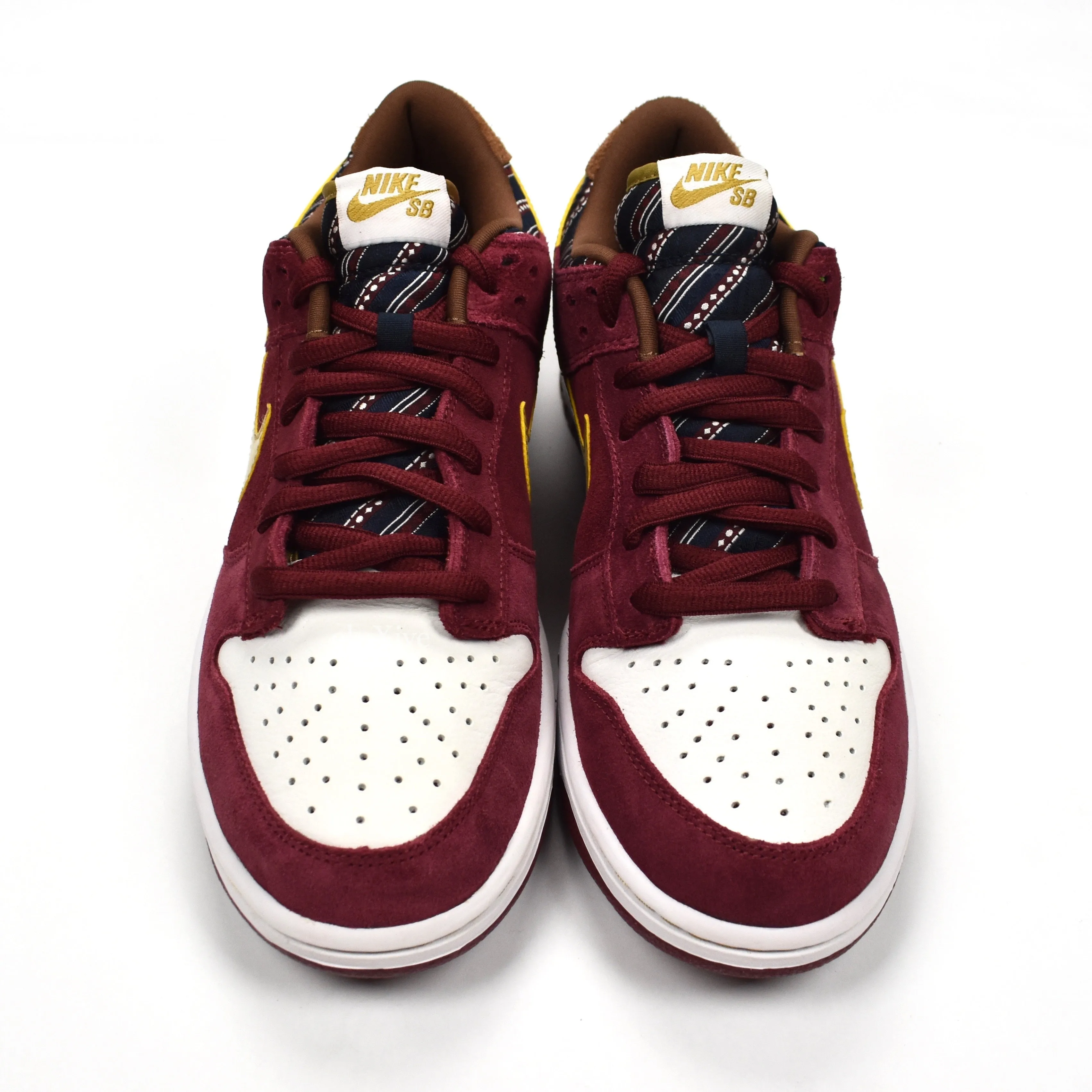 Nike - Dunk Low Pro SB 'Anchorman'