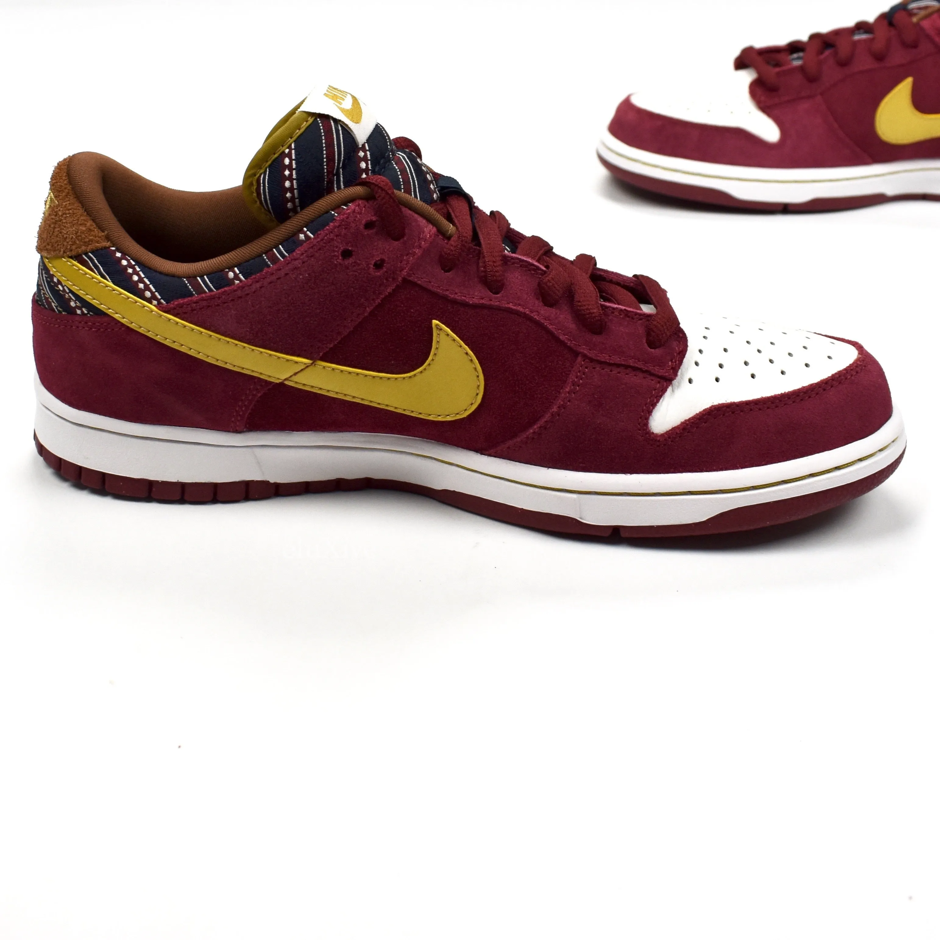 Nike - Dunk Low Pro SB 'Anchorman'