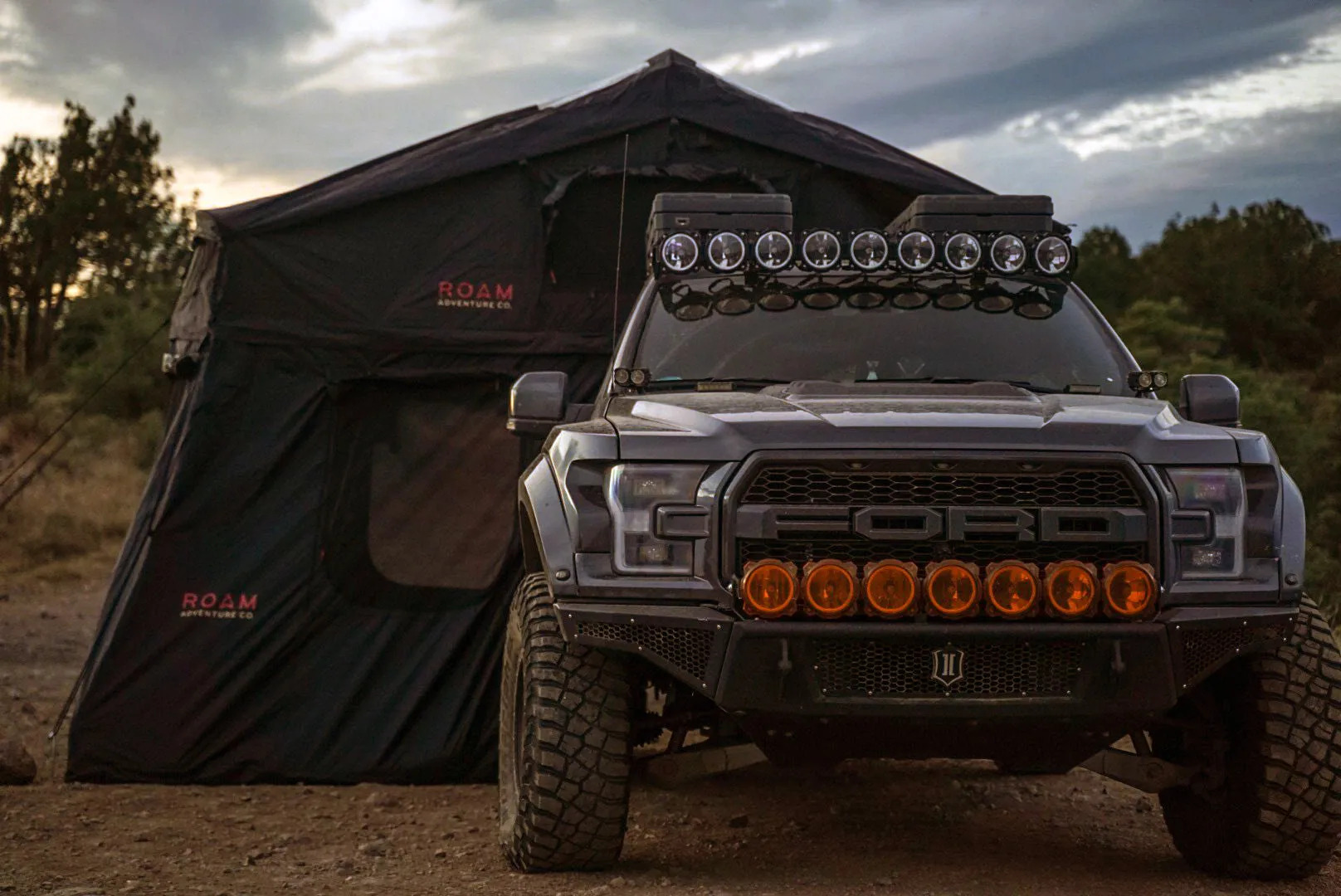 ROAM - The Vagabond XL Rooftop Tent