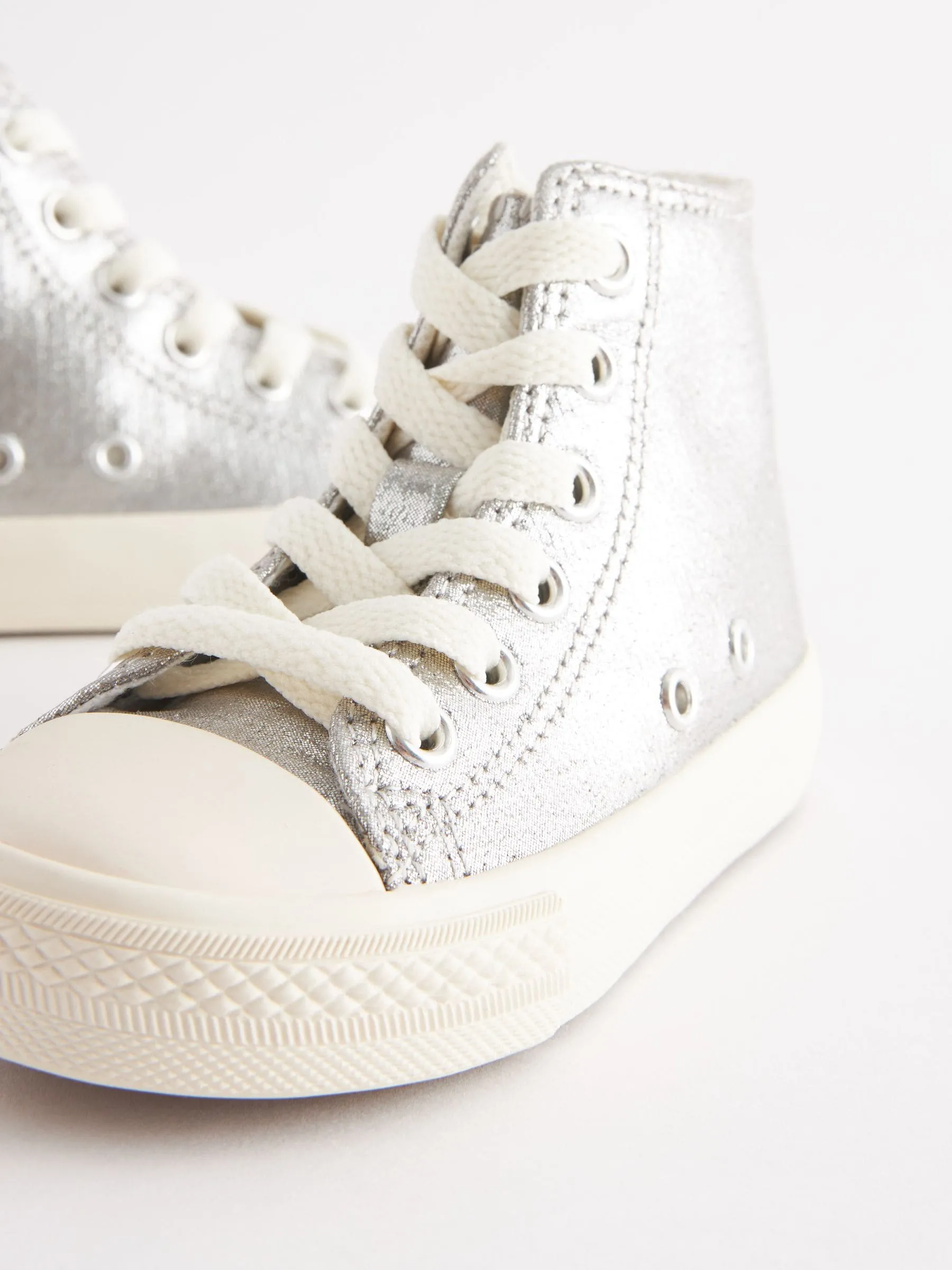 Silver Standard Fit (F) High Top Trainers